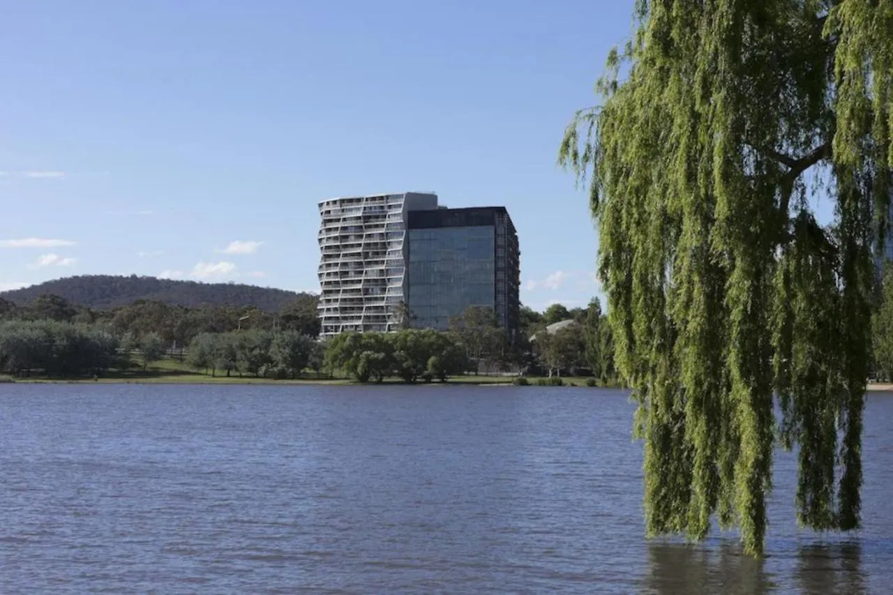 Lake View City Apartment With Free Parking Canberra